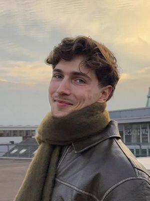 James, 27