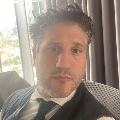 Guido, 44