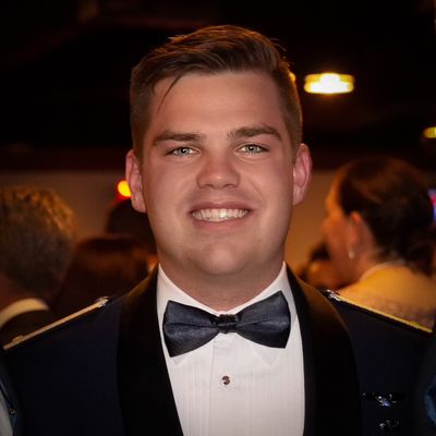 Max, 32