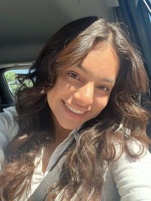 Leslie, 21