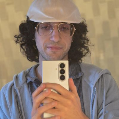 Ryan, 27