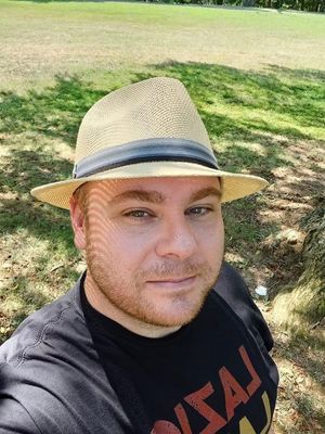 Ben, 43