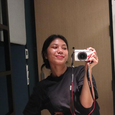 Martina, 34