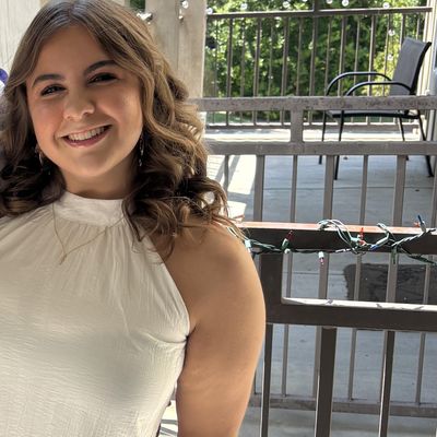 Sofia, 21