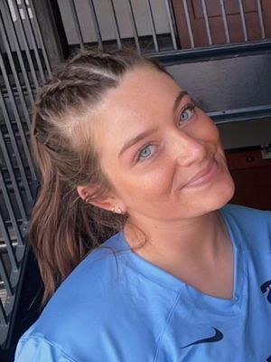 Tasia, 23