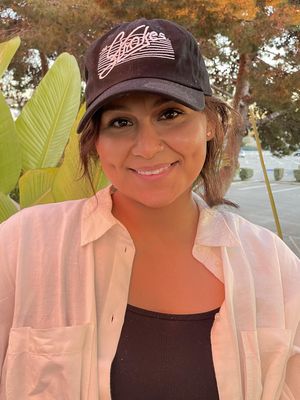Janelle, 30