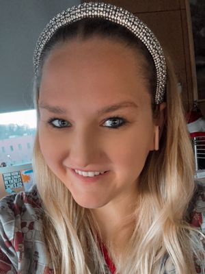 Krista, 33