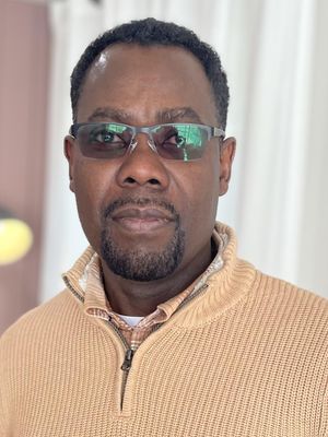 Jay, 41