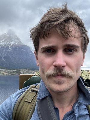 Derek, 29