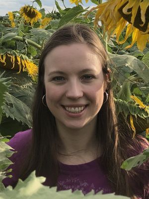 Elizabeth, 32