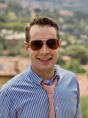 Peter, 32