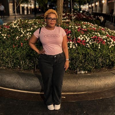 Starr, 24