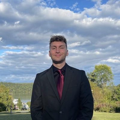 John, 28