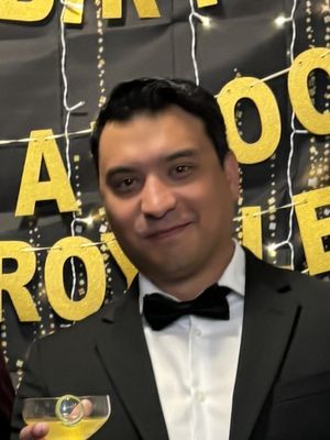 Luis, 35