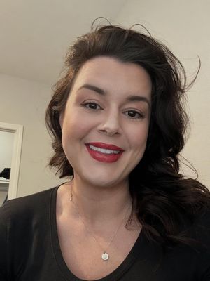 Teresa, 35