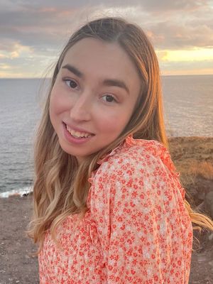 Hannah, 24