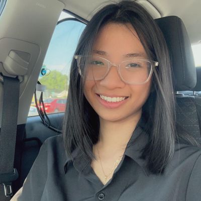 Jenny, 27
