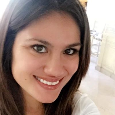 Stephanie, 36