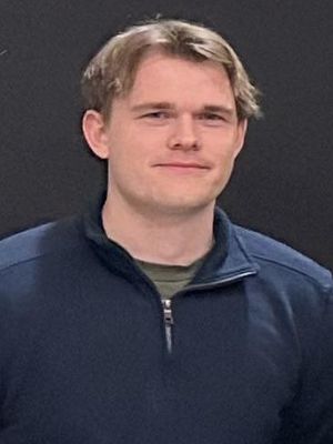 Thomas, 30