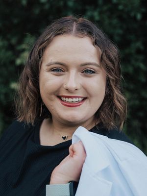 Megan, 27