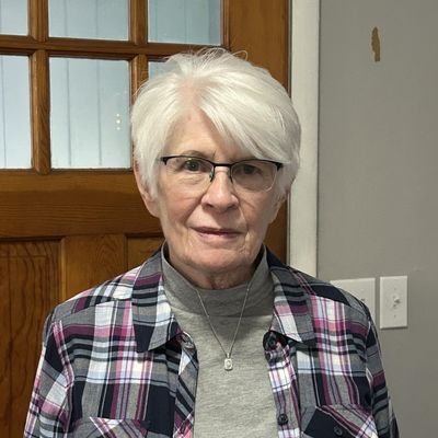 Emy, 79
