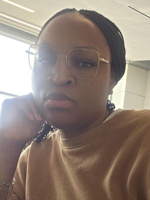 Nathalie, 40