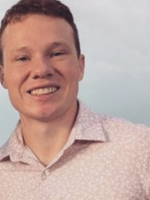 Alex, 33