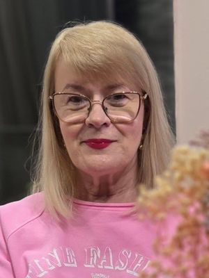 Melinda, 54