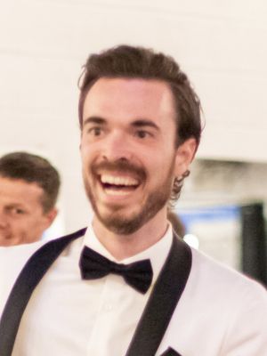 Arman, 33