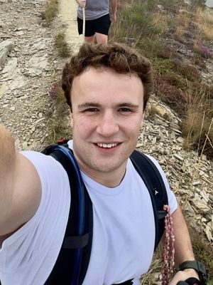 James, 25