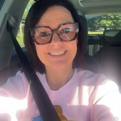 Andrea, 51