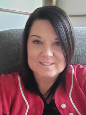 Krystal, 43