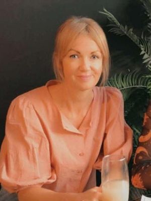 Teresa, 52