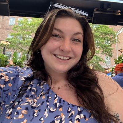 Brenna, 30