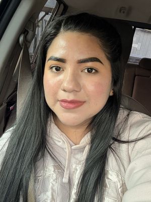 Noelia, 25