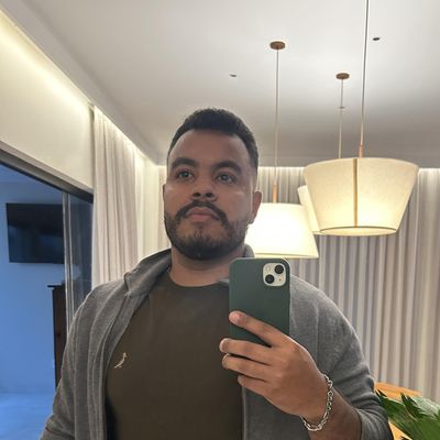 Marcus Vinicius, 24