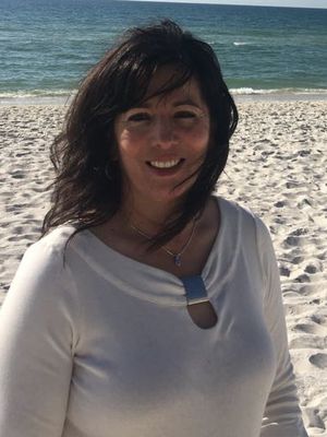 Myriam, 61