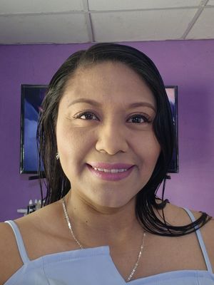 Nely, 39