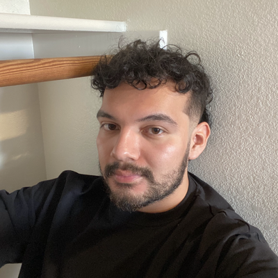Gio, 23
