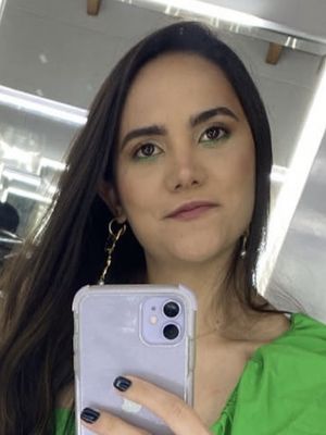 Sara, 31