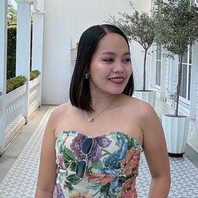 Cath, 33