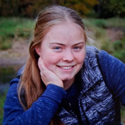 Emily, 21