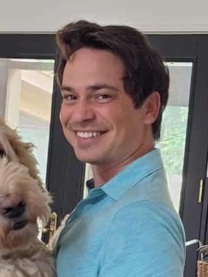 Chris, 35