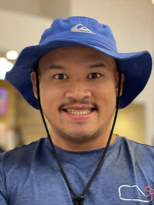 Chris, 29