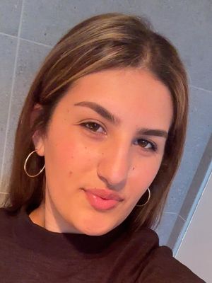Breanna, 19