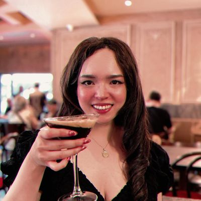 Mariana, 27