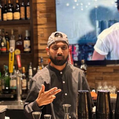 Shelton, 33