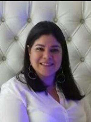 Nathalie, 51
