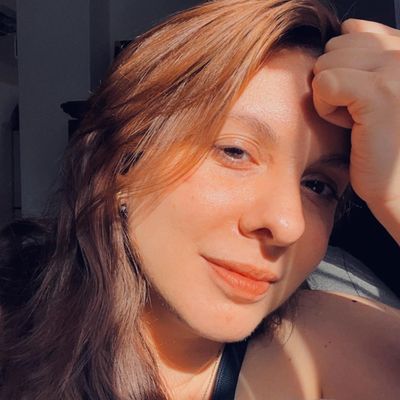 Adriana, 34