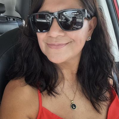 Leticia, 56